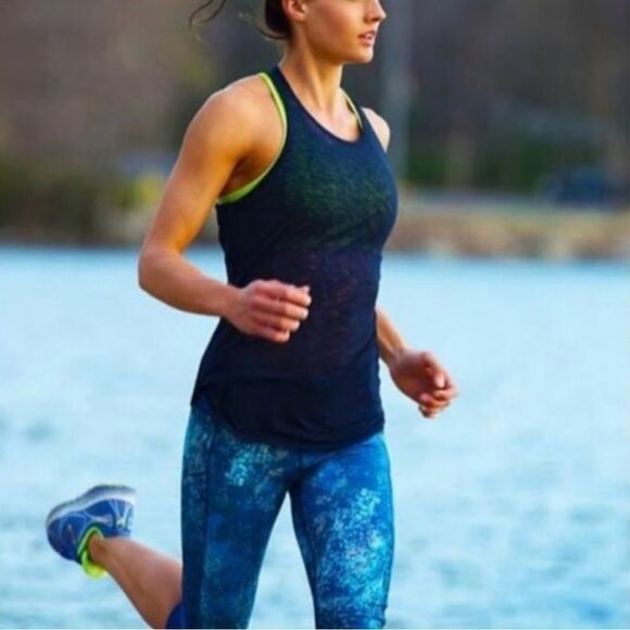 Athleta Splatter Be Free Knicker Legging Small Blue Green Workout - Picture 3 of 12